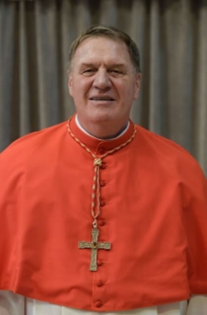 El arzobispo de Newark nació en Detroit, Michigan