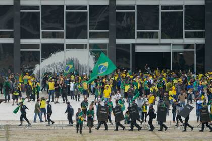 El asalto de las turbas bolsonaristas del 8 de enero de 2023