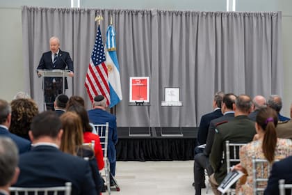 El asesor jurídico del Departamento de Estado, Reed Rubinstein, en el acto para recordar el ataque a la AMIA, en Washington.