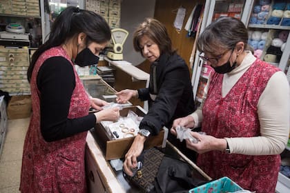 El asesoramiento es constante y muchas clientas suelen volver a mostrar como quedaron sus trabajos