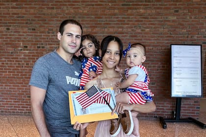 El asilo político es una forma de protección que permite a las personas permanecer en EE.UU. en caso de correr algún riesgo en su país de origen