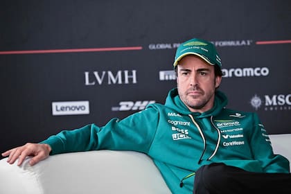 El asturiano Fernando Alonso, durante una conferencia de prensa previa a los ensayos de pretemporada de la Fórmula 1 en Bahréin