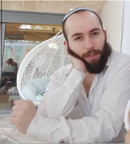 El atacante judío Yona Schreiber