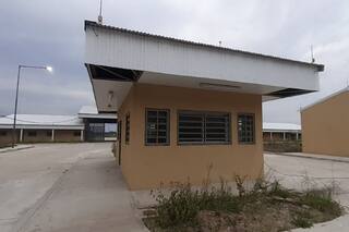 Desde un auto dispararon 12 balazos contra la cárcel de Marcos Paz y dejaron una amenaza