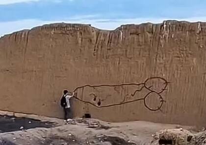 El ataque produjo una ola de indignación en redes sociales (Foto: X @UnPerMejor1)