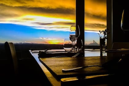 El atardecer con vista a los cerros en La Cumbre. 