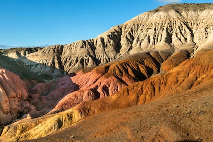 El atardecer es el mejor horario para visitar Tierra de Colores.