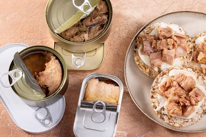 El atún más saludable es aquel que se conserva en agua