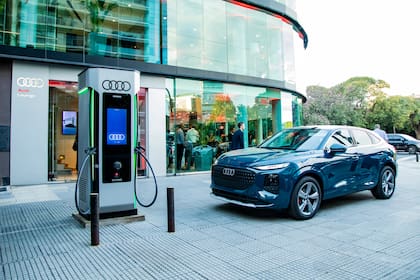 El Audi Q3 representa la evolución del ADN Audi, con fuerte foco en diseño, digitalización y tecnología aplicada a la experiencia de conducción.