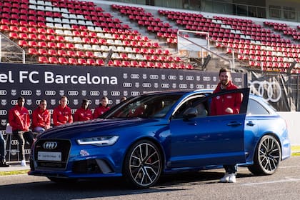 El Audi RS6 de Messi cuando jugaba en el Barcelona, uno de los varios modelos de la marca de los anillos que tuvo en España