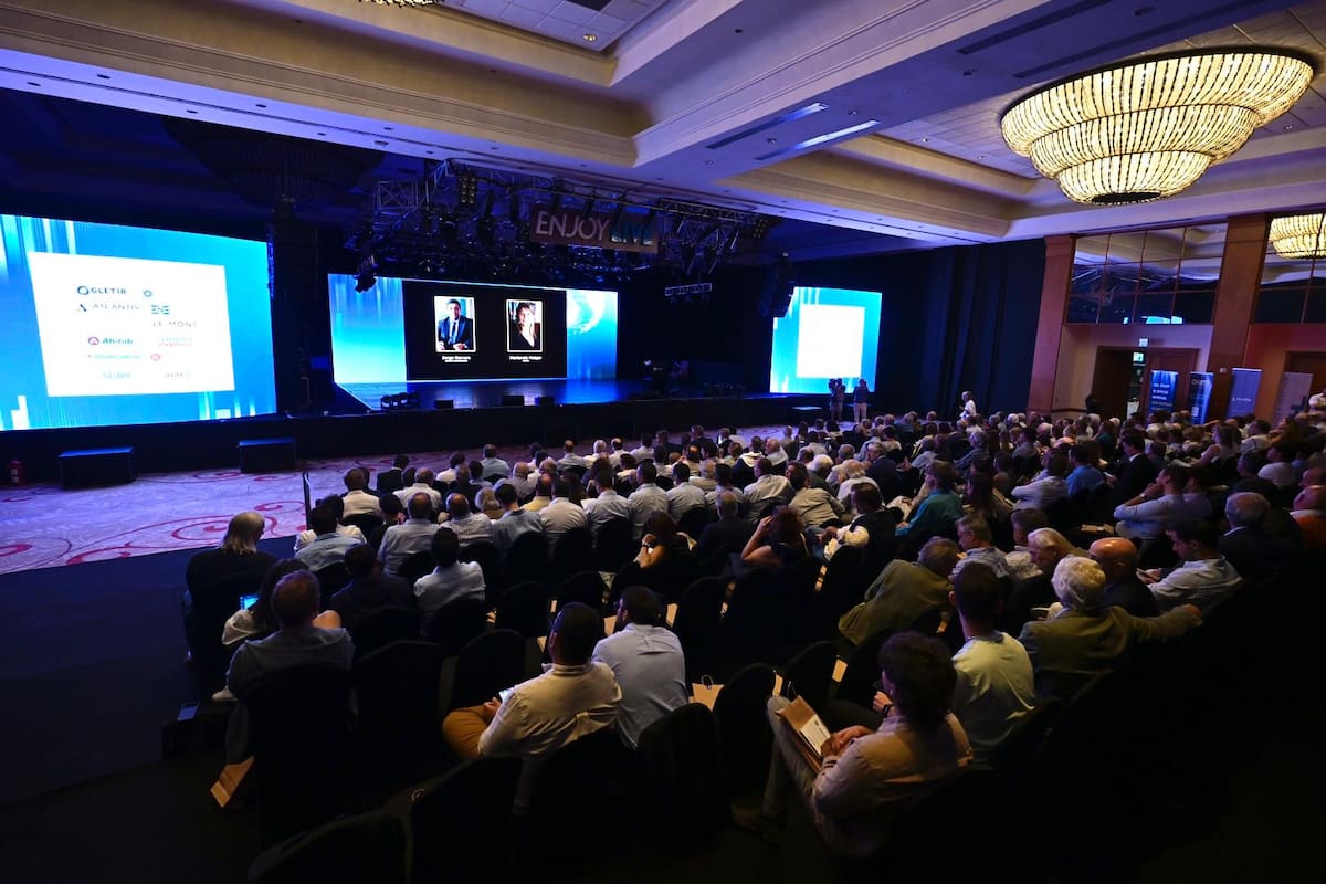 Os motores de Milei, o perigo de o Uruguai ficar sozinho e o andamento de projetos milionários Os motores de Milei, o perigo de o Uruguai ficar sozinho e o andamento de projetos milionários