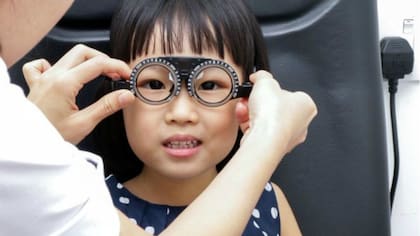 En China las cifras de miopía entre adolescentes y adultos jóvenes llegan al 90%