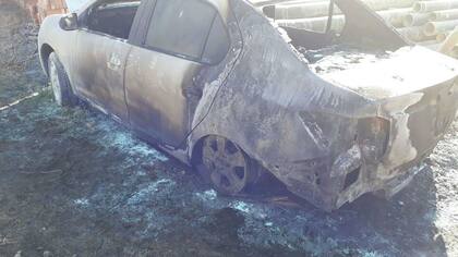 El auto quemado