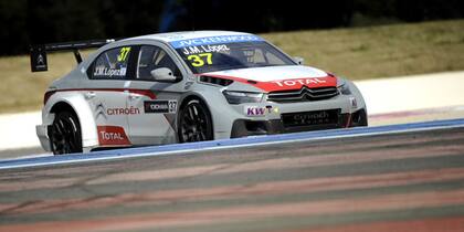 El auto de Pechito con su emblemático 37