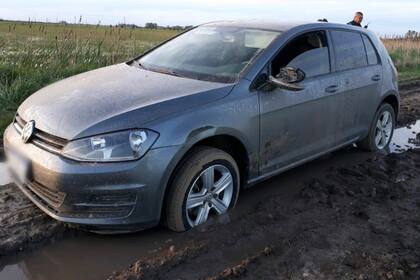 El auto fue hallado en la ruta 2