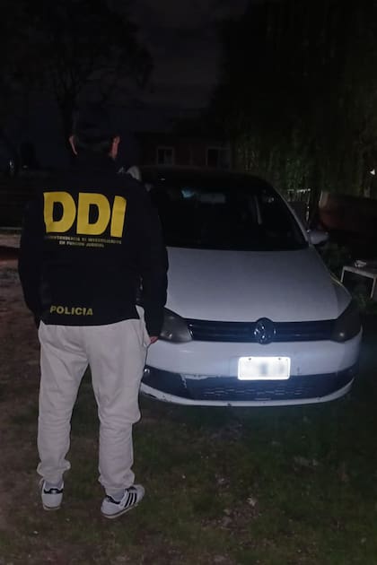 El auto utilizado de apoyo en el triple crimen
