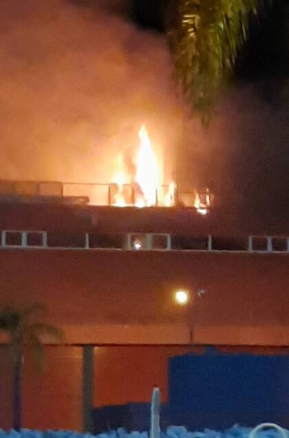 El autódromo de Termas de Río Hondo, en llamas
