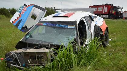 El automóvil del francés Baud fue parte ayer del múltiple choque en la ruta 9, en Córdoba
