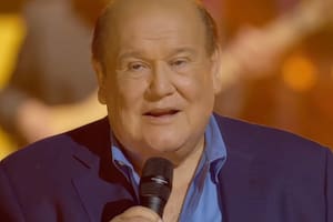 El autor de "Como te extraño mi amor" prepara un nuevo disco de grandes éxitos con figuras invitadas