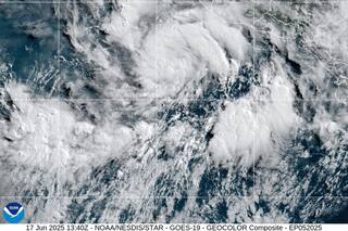 Avance del huracán Erick de categoría 3 pone en alerta a las costas de México del Pacífico sur