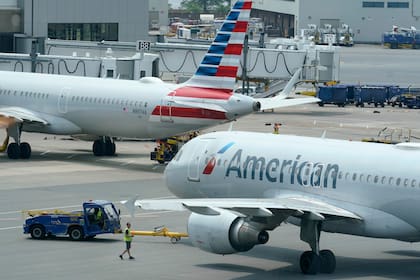 El avión de American Airlines tuvo que realizar un aterrizaje de emergencia