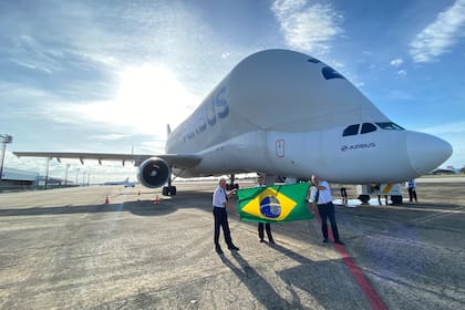 El avión de carga Airbus Beluga ST en Brasil