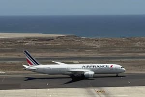 Un avión de Air France que salió de Buenos Aires tuvo que aterrizar de emergencia en Tenerife