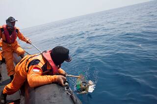 Sufrió 13 minutos de terror, se estrelló en el mar y tuvo una búsqueda trágica