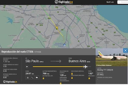 El avión llegó a descender a 700 pies de altura (213,36 metros) en el partido de La Matanza