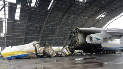 El avión más grande del mundo, el Mriya, era símbolo de orgullo de Ucrania. Así quedó destruido