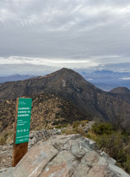 El avión se estrelló en una zona montañosa cerca de Maravatío, en Michoacán, en el cerro El Carbón