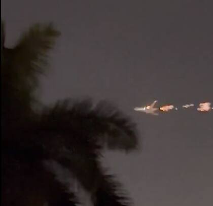 El avión sufrió una avería en uno de sus motores