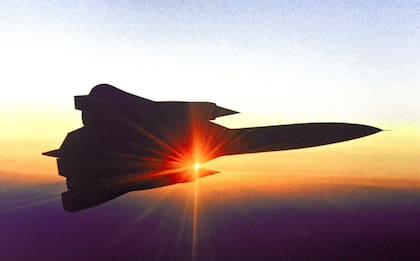 El avión supera los 3500 km/h y puede subir hasta los 25.000 metros de altura (Foto: @OnAviation)