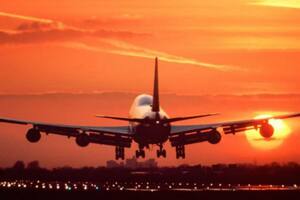 El avión que voló más lejos y con más pasajeros que ningún otro