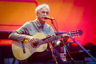 Caetano Veloso y sus hijos en el Lolla, contra Bolsonaro: “Dictadura nunca más”