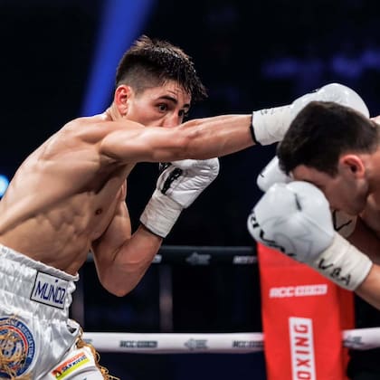 El bahiense Neri Muñoz vuelve a enfrentarse con Khariton Agrba, ahora en Dubai