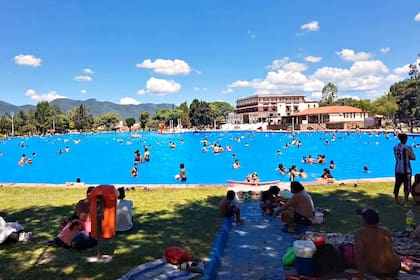 El Balneario Carlos Xamena se encuentra en Salta, a 15 minutos del centro de la ciudad