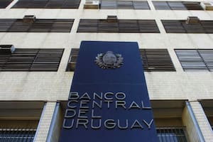 El Banco Central de Uruguay pidió a financieras y corredores de bolsa que informen si tienen cuentas de Insaurralde y Cirio