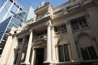 Banco Central argentino baja a 65% desde 75% previo el nivel de integración mínima diaria de bancos