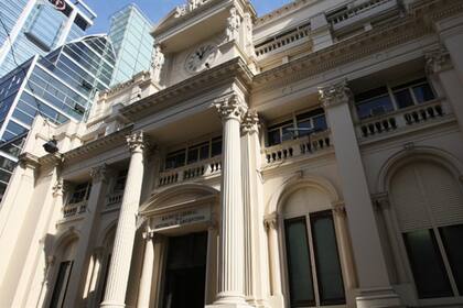 El Banco Central terminó abril con un saldo positivo de apenas US$33 millones