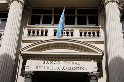 El Banco Central volvió a vender y cedió en julio US$181 millones de sus reservas