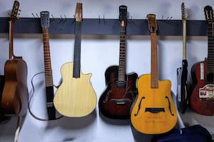 El Banco Ciudad subasta distintos instrumentos musicales