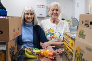 Dónde entregan comida gratis en Chicago durante la semana del 9 al 14 de febrero de 2026