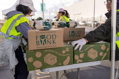 El Banco de Alimentos de Los Ángeles cuenta con una gran red de puntos de distribución (Facebook/Los Angeles Regional Food Bank)