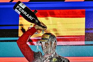 La estrategia de Sainz con Ferrari para quebrar el dominio de Verstappen con Red Bull