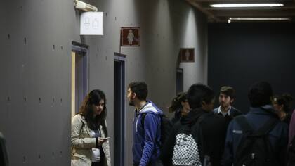 El baño mixto de la FADU