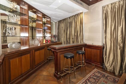 El bar de Franco Macri, antes de recibir a los invitados