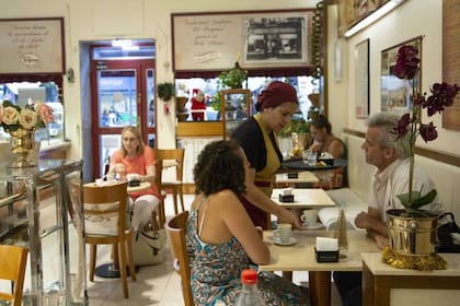 El bar está lleno de detallas exquisitos