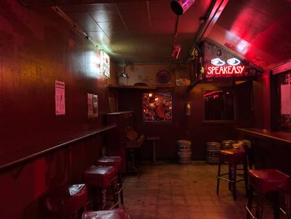 El bar fue punto de encuentro de punks, escritores y cineastas