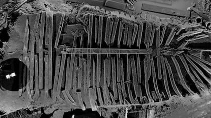 El barco hallado en Nueva York, bajo la mirada del scanner